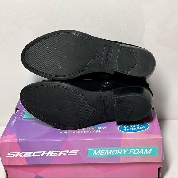 Skechers Westernville Water-Repellent Suede Ankle Boots - Picture 7 of 7